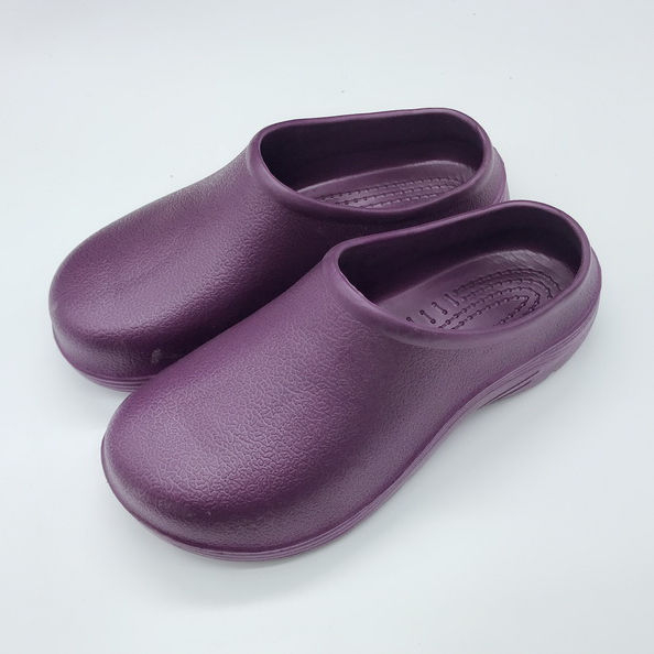 2024 China Factory Rubber Upper Steel Toe Safety Slipper for Chef , Kitchen Clog slippers