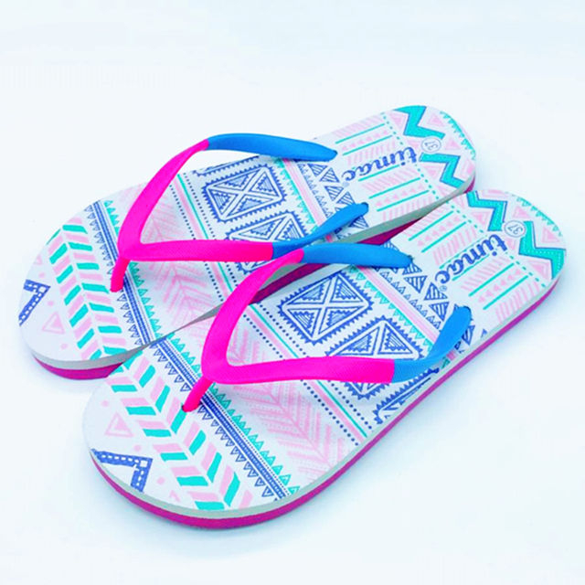 2024 New Fashion Africa Flip Flop Pvc Upper Beach Shoes for Women, Low Price Slipper