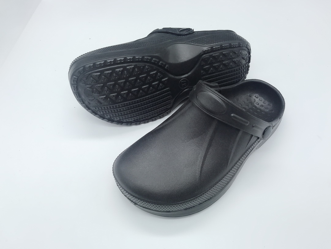 2024 Cheap Wholesale New Style Glogs Eva Fashion Men Women Simple Casual slippers Clog Kitchen Clogs