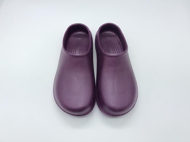2024 China Factory Rubber Upper Steel Toe Safety Slipper for Chef , Kitchen Clog slippers