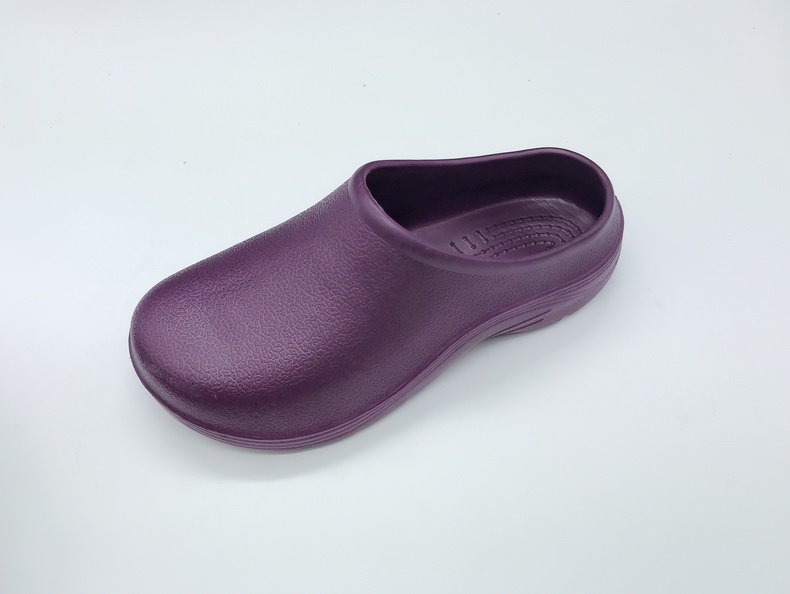 2024 China Factory Rubber Upper Steel Toe Safety Slipper for Chef , Kitchen Clog slippers