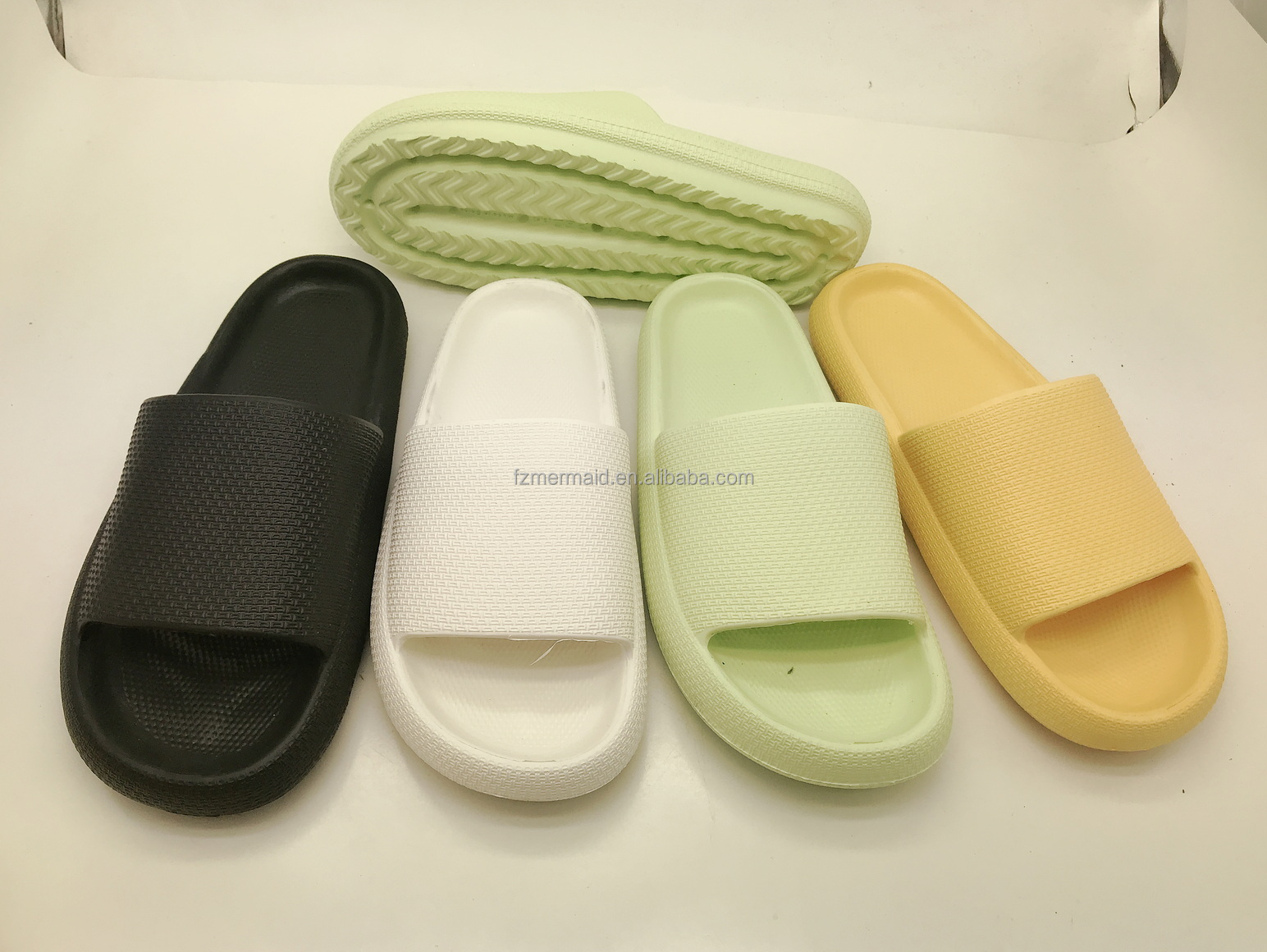 3cm Thick Platform Slippers Summer Beach Eva Soft Sole Slide Sandals Leisure Men Ladies Indoor Bathroom Anti-slip Shoes Slippers