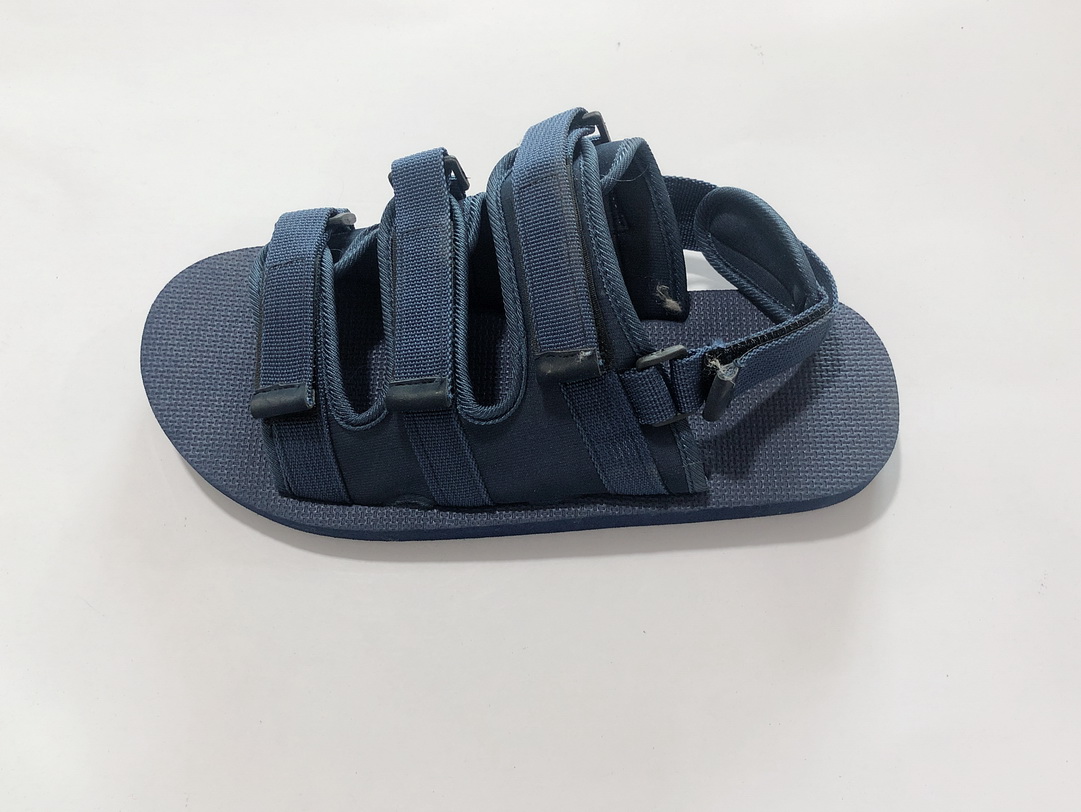 Hot Sales Fashionable Hot Sales New Design Cheap Sport Beach Shoes Mesh New Arrival Men Sandal