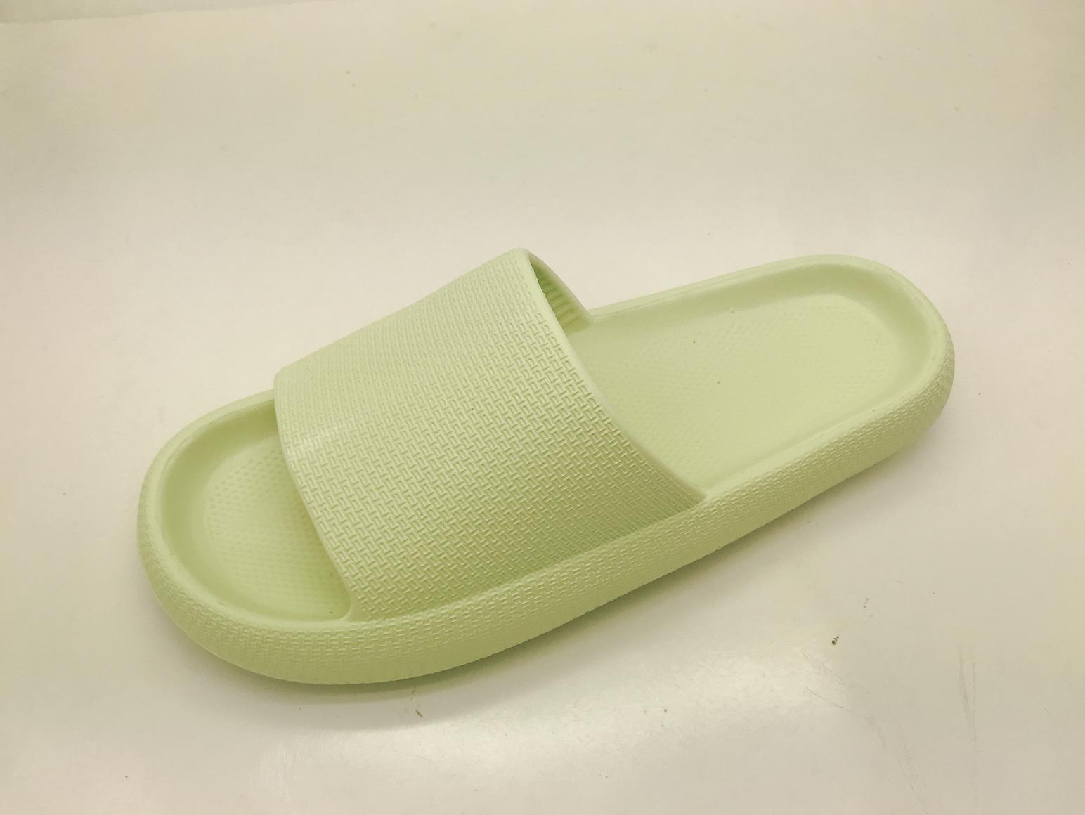 Indoor Easy Wear Slip on OEM Custom New Arrival High Quality Durable Light Weight EVA Bath Shower Pillow Cloud Slipper