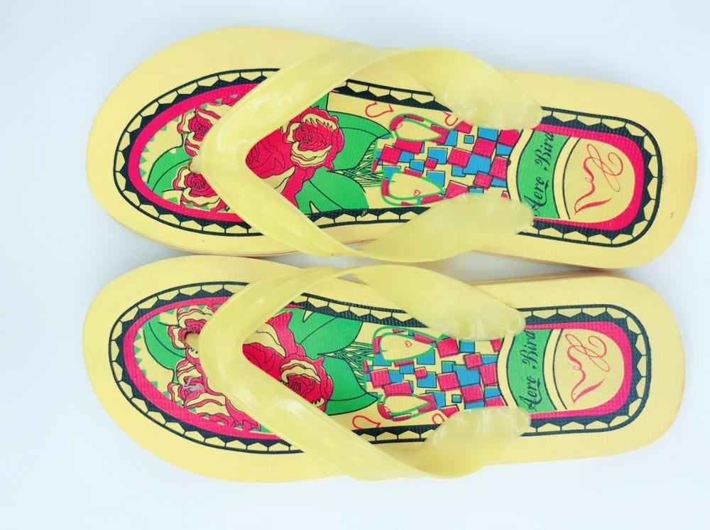 Africa Hot Sales Fuzhou Factory Wholesales PE Outdoor Fashion High Quality Plastic Slipper Naked Slipper Footwearbmen Shoes
