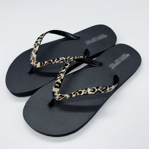 2024hot Sell Summer Film Leopard Upper Slipper for Lady Women Rubber Beach Flip Flops for Outdoor