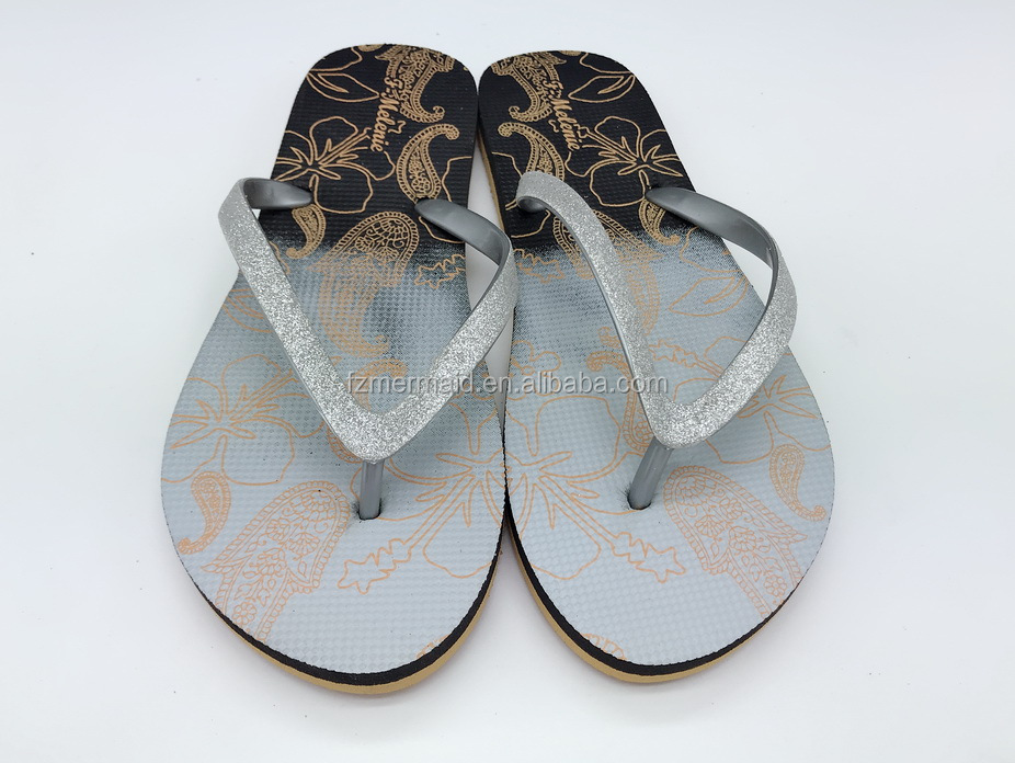 2024 China Flip Flops with logo Wholesale Sandals Popular Women Flip Flops Glitter Pvc Strap slippers