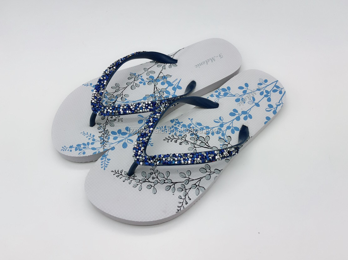 2019 Factory New Arrival Fashion Women Flip Flop Flower Print Rubber Outsole Slipper Pvc Diamond Strap