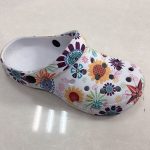 New Design Many Sun Flowers Hotel Kitchen Chef Injection Shoes Medical Women Nurse Clogs or Kid Shoes