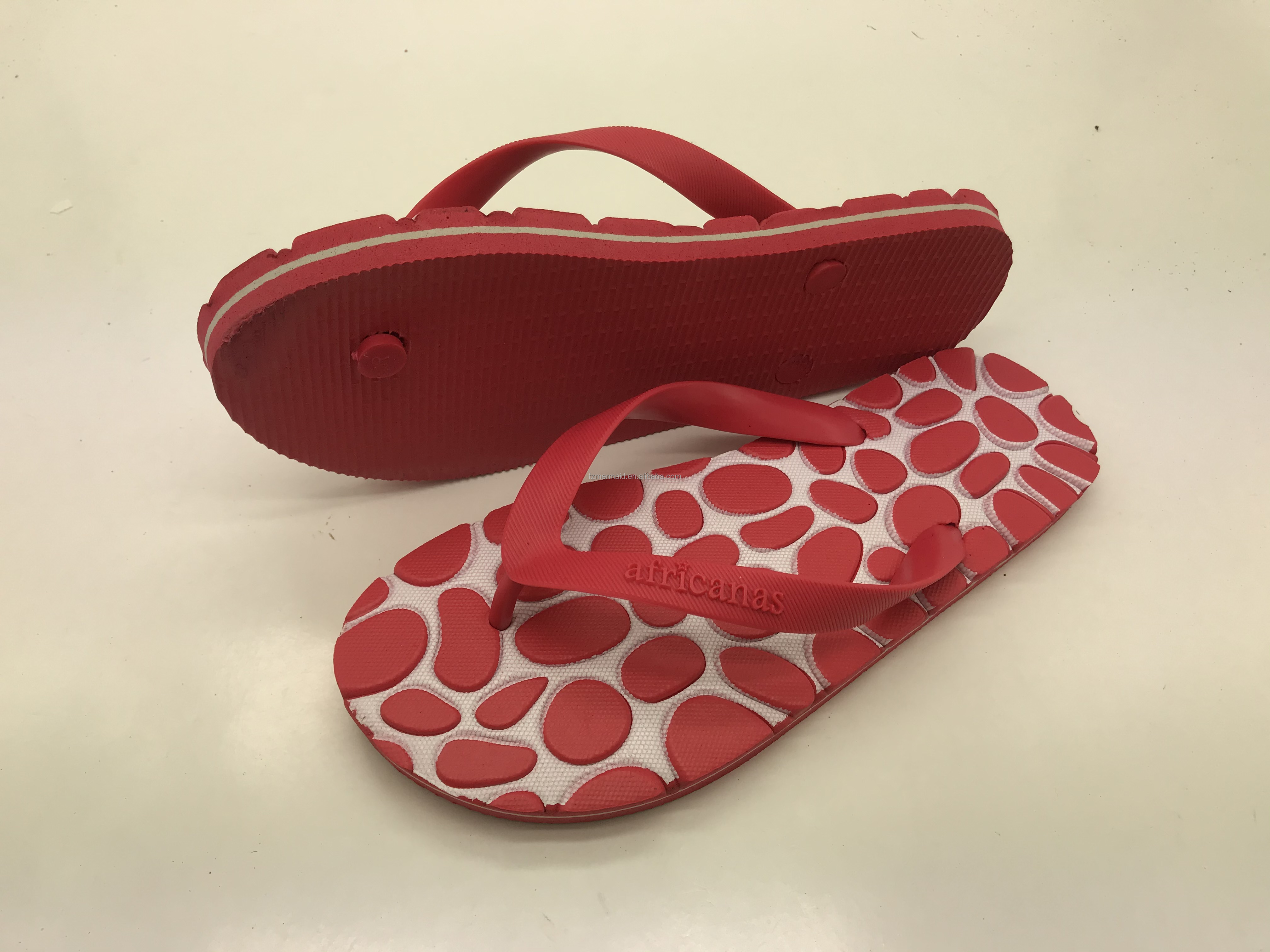 Men Women Wholesale Custom Flip Flops With LOGO Colorful PVC Custom Logo Beach Flip-Flops Slippers Custom Flip Flop Slides