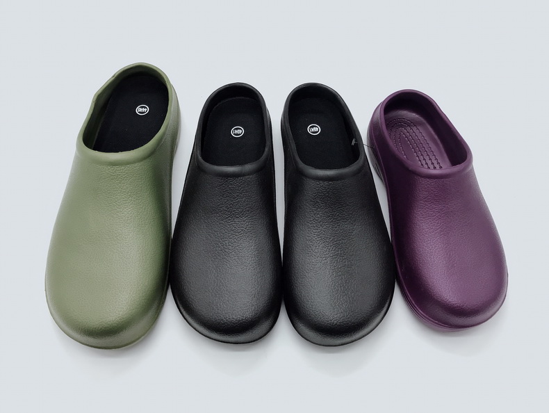 2024 China Factory Rubber Upper Steel Toe Safety Slipper for Chef , Kitchen Clog slippers