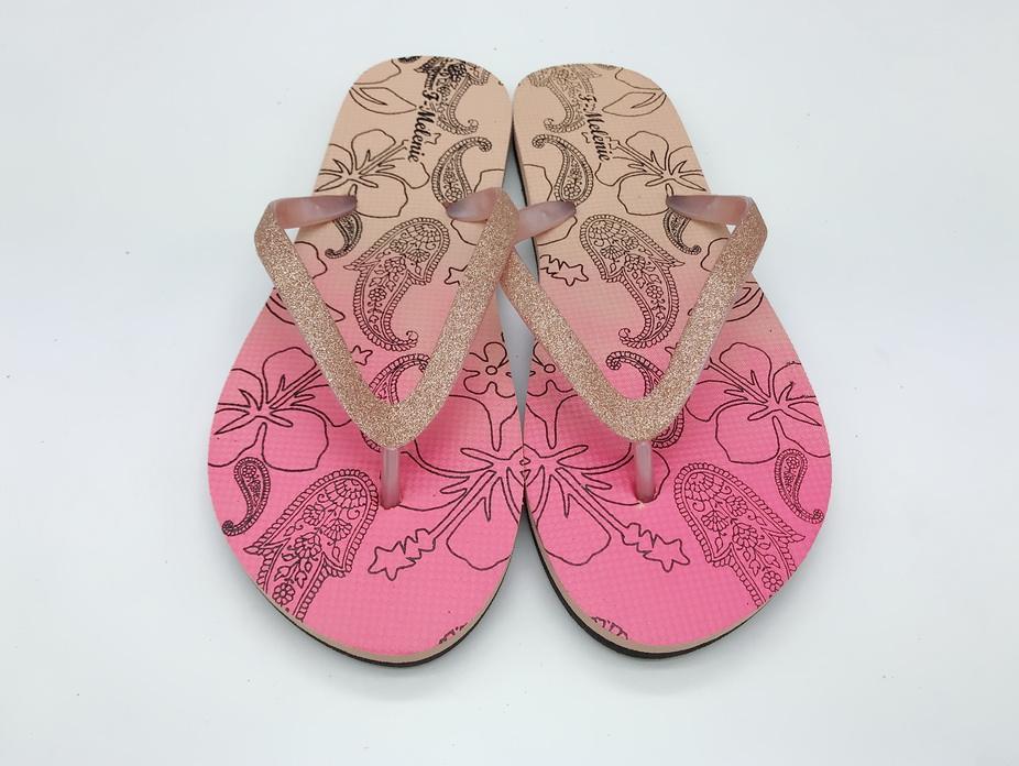 2024 China Flip Flops with logo Wholesale Sandals Popular Women Flip Flops Glitter Pvc Strap slippers