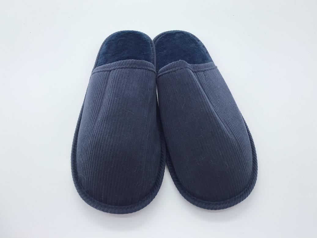 2024 Wholesale Soft Fashion Winter Rubber Faux Fur Comfy Sole Lady Men Slides Plush slippers for Women Cotton House Shoes
