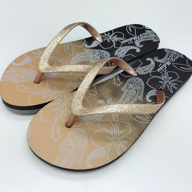 2024 China Flip Flops with logo Wholesale Sandals Popular Women Flip Flops Glitter Pvc Strap slippers