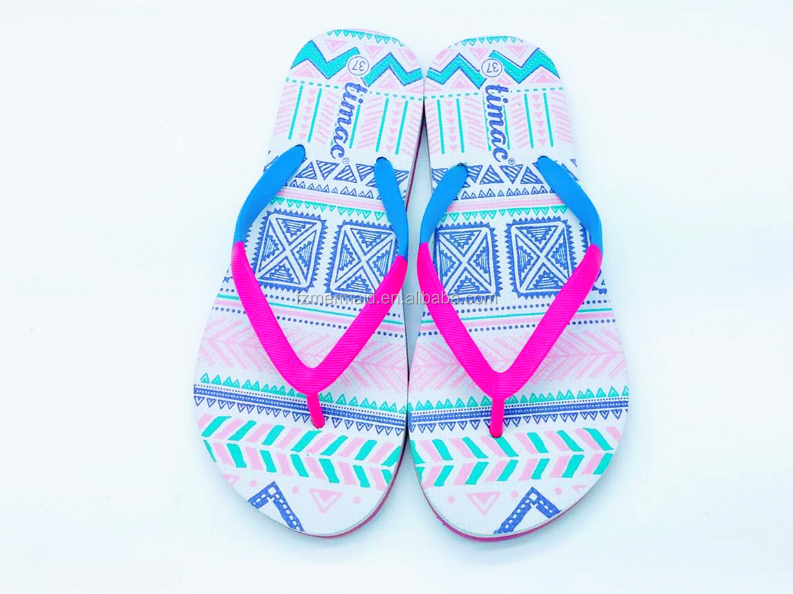 2024 New Fashion Africa Flip Flop Pvc Upper Beach Shoes for Women, Low Price Slipper