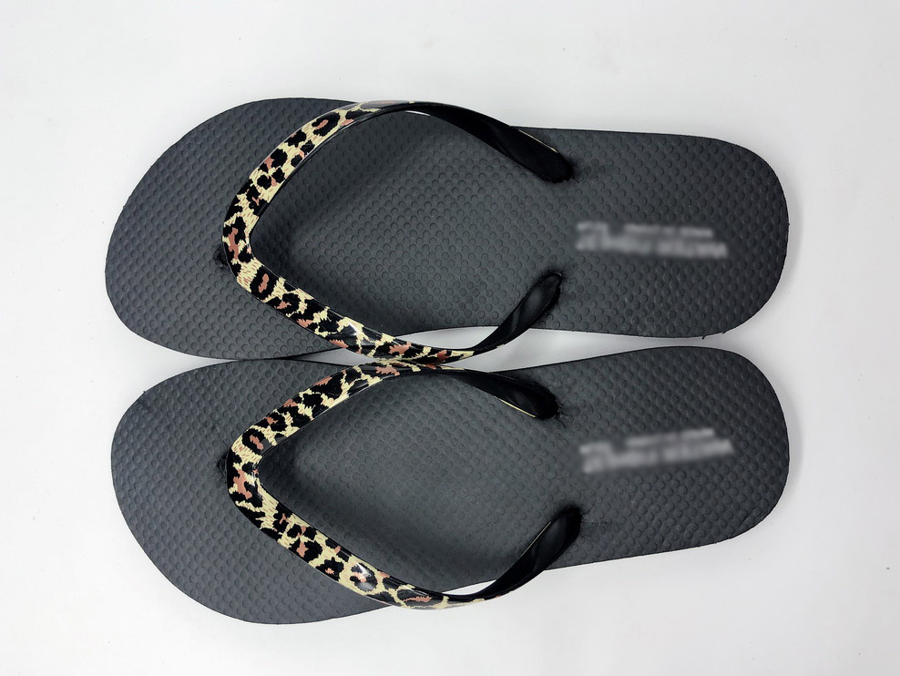2024hot Sell Summer Film Leopard Upper Slipper for Lady Women Rubber Beach Flip Flops for Outdoor