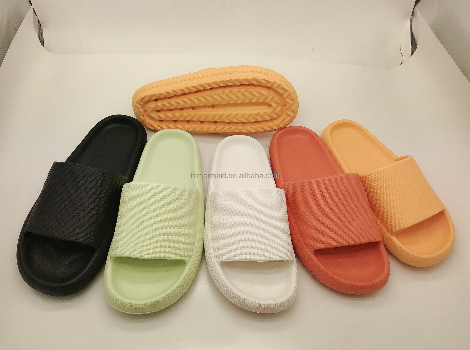 3cm Thick Platform Slippers Summer Beach Eva Soft Sole Slide Sandals Leisure Men Ladies Indoor Bathroom Anti-slip Shoes Slippers