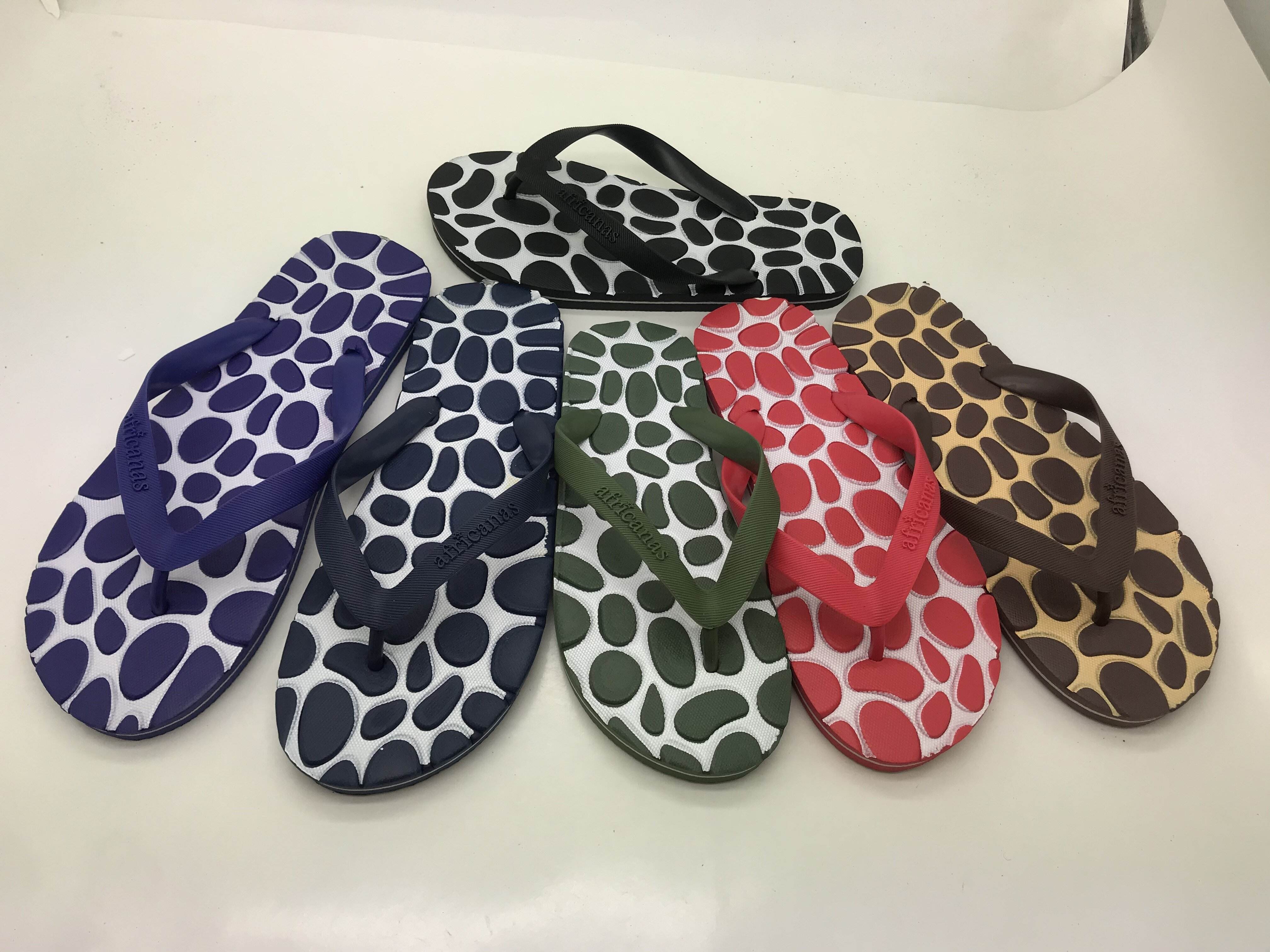 Men Women Wholesale Custom Flip Flops With LOGO Colorful PVC Custom Logo Beach Flip-Flops Slippers Custom Flip Flop Slides