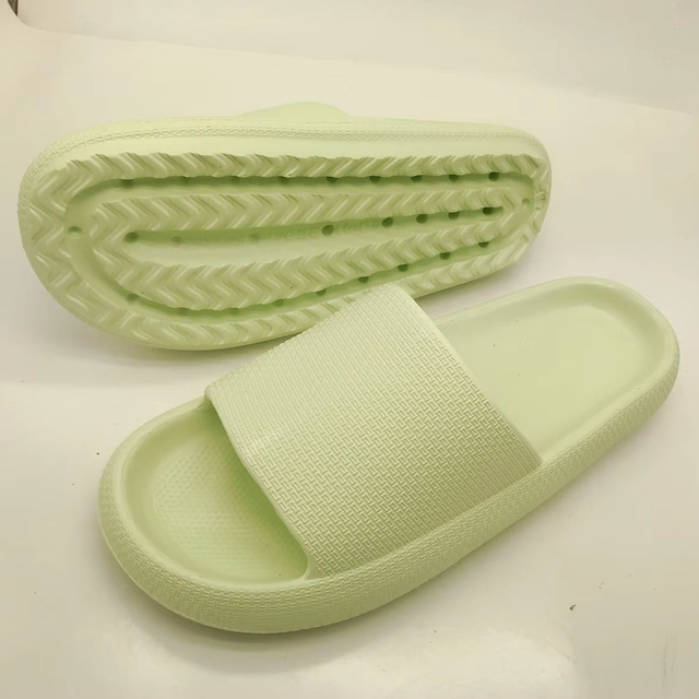Indoor Easy Wear Slip on OEM Custom New Arrival High Quality Durable Light Weight EVA Bath Shower Pillow Cloud Slipper