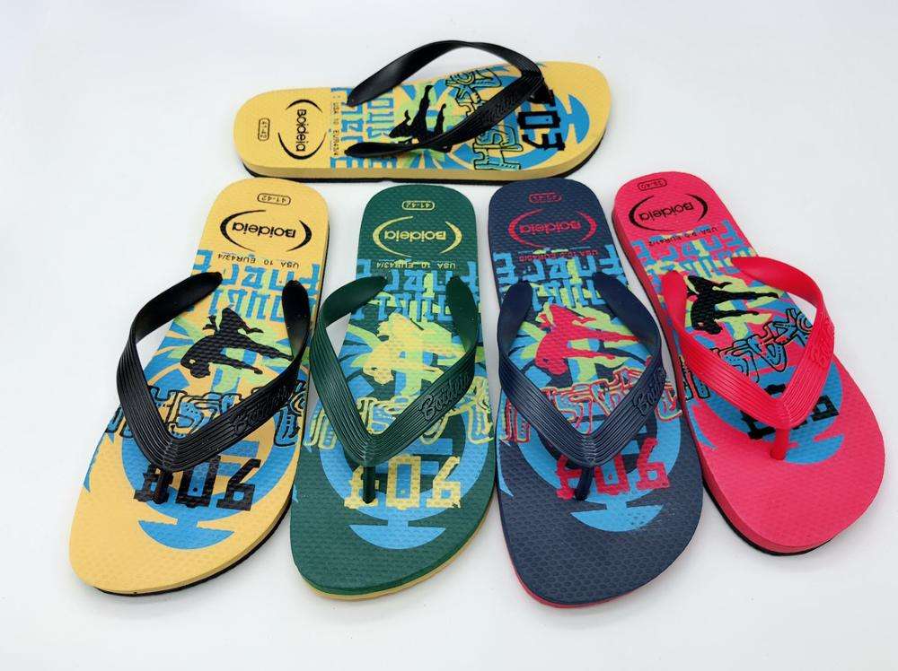 Hot Selling Custom and Wholesale Slipper for Man , Summer Flip Flops Slipper Casual Pvc Upper Flip Flops